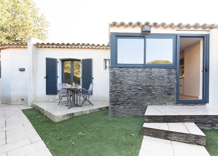 Les Des Muriers By Interhome Saint-Tropez