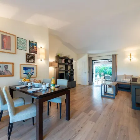 Les Des Muriers By Interhome Semesterbostad *