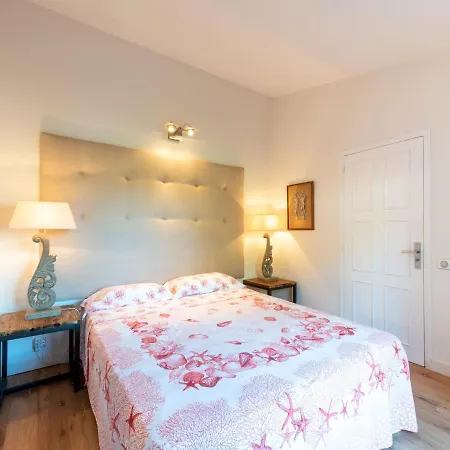 Semesterbostad Les Des Muriers By Interhome *